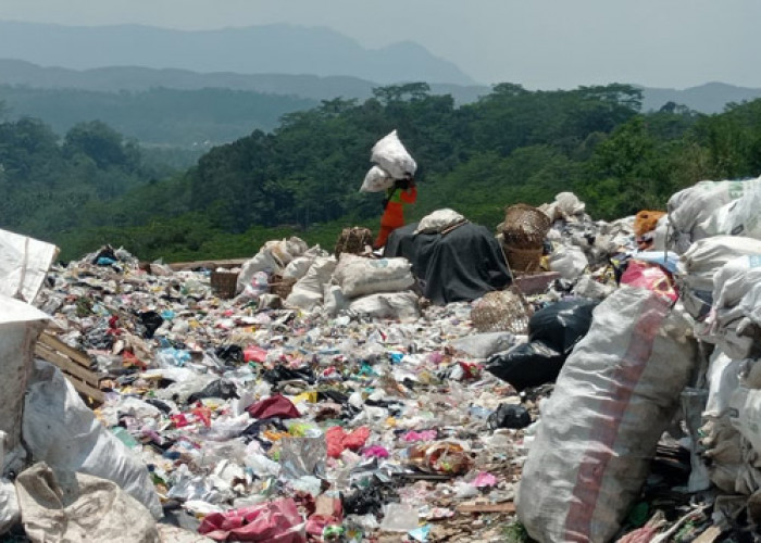 Sempat Usulkan Pembuangan Sampah Desa Kayugiyang Wonosobob ke TPS3R Sukoharjo