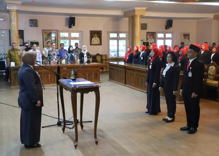 Pelantikan 128 Kepala Sekolah di Purworejo, Bupati Yuli Hastuti Tegaskan Larangan Rekrut Guru Non-ASN