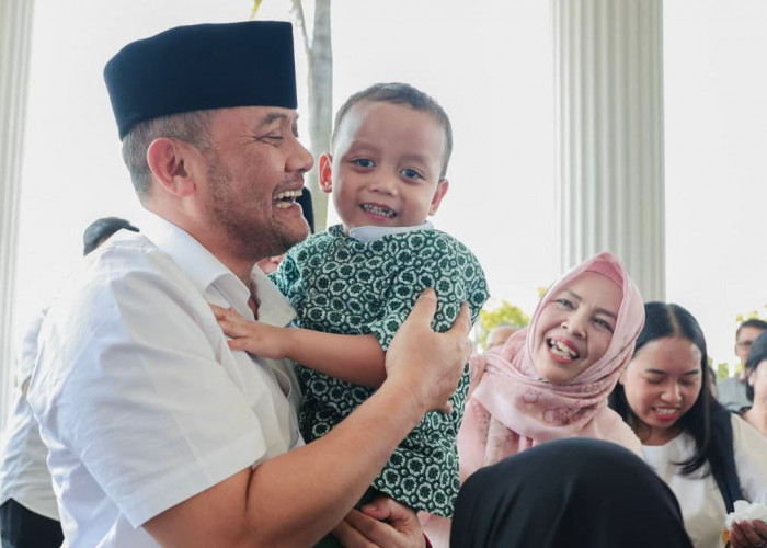 Lebaran Sederhana, Gubernur Jateng Ahmad Luthfi Pilih Rayakan Bersama Anak Panti dan Komunitas Difabel