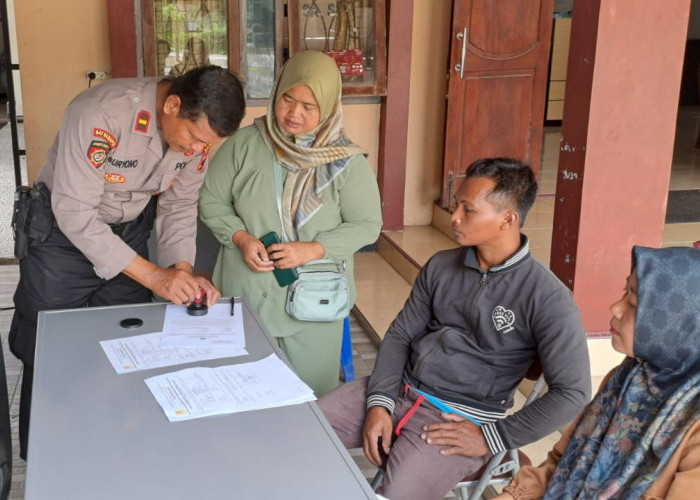 Urus SKCK Sampai Buku Nikah Warnai Program Polsek Ngantor Teng Ndeso