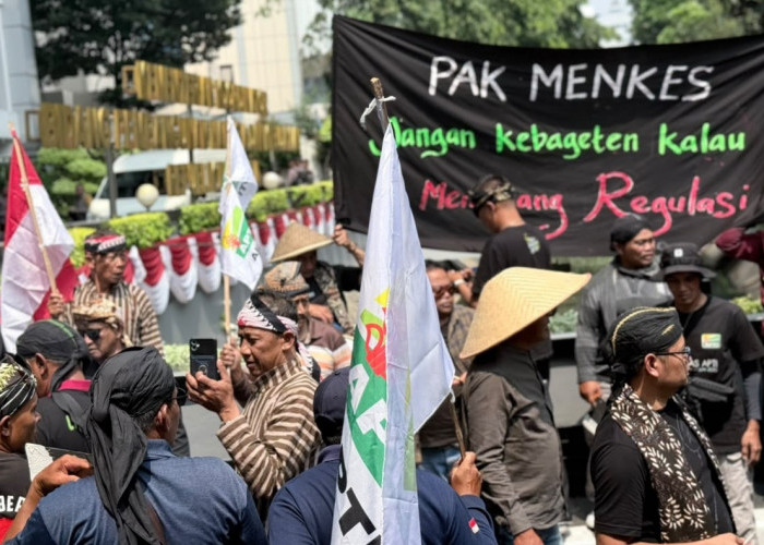 Petani Tembakau Temanggung Lega, Kemenko PMK Tunda Aturan Turunan PP Kesehatan