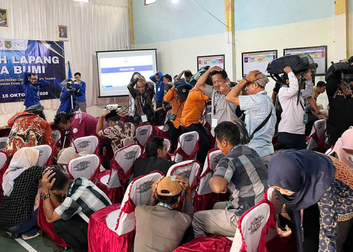 Antisipasi Sesar Aktif, DPR RI dan BMKG Gelar Sekolah Lapang Gempa di Magelang