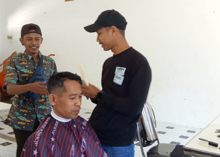 Buka Peluang Usaha Tahan Banting, BLK Kota Magelang Latih Pemuda Jadi Barber Profesional