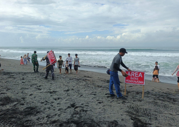 Pantai Dewaruci Purworejo Dijaga Ketat Saat Libur Lebaran, 30 Personel Siaga Antisipasi Lonjakan Wisatawan