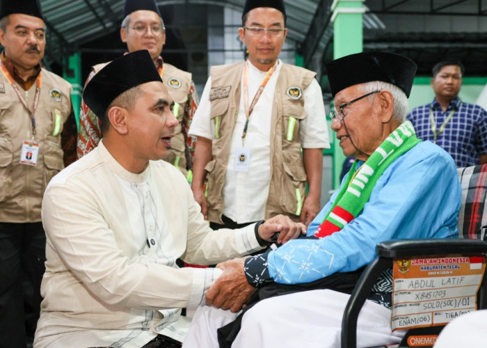 Resmi Terbang, Taj Yasin Lepas Kloter Pertama dari 34.122 Jemaah Haji Jateng 2026