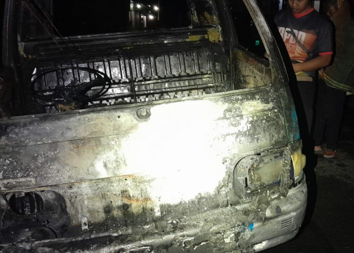 Garasi Milik Petani di Purwojati Wonosobo Terbakar, Satu Unit Mobil dan Traktor Hangus