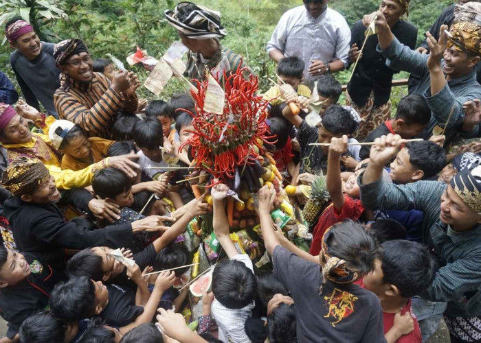 Tradisi Nyadaran Lepen di Lereng Gunung Sumbing: Ungkapan Syukur atas Melimpahnya Mata Air dan Hasil Panen