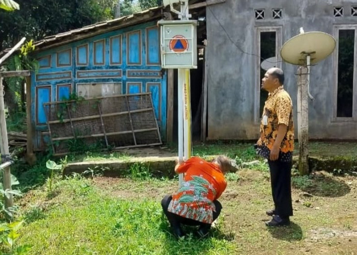 BPBD Temanggung Rutin Cek Alat Deteksi Longsor demi Kurangi Risiko Bencana