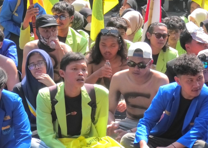 PMII Temanggung Demo di Kantor Bupati, Soroti MBG, Kenaikan BBM hingga Kesejahteraan Petani