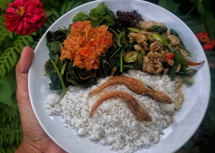 ILUSTRASI. Sego Jagung salah satu kuliner tradisional yang dapat ditemui di Desa Majaksingi, Kecamatan Borobudur