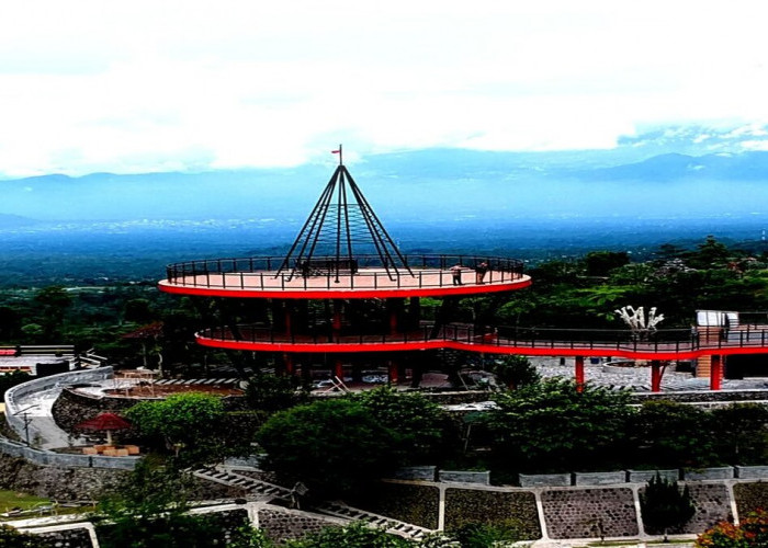 Ada yang Baru di Ketep Pass! Menara Langit Merapi, Fasilitas Baru yang Suguhkan Panorama 7 Gunung 