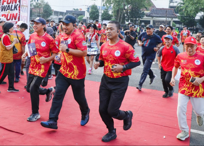 Ikuti Ajang PSMTI Walk and Run 2026 di Semarang, Wagub Jateng Ajak Masyarakat Hidup Sehat