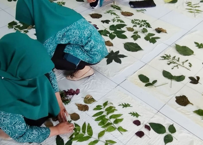 40 Kader PKK se-Kecamatan Ngablak Magelang Dilatih Eco Print