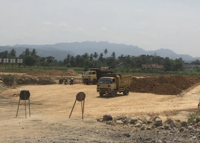 Proyek Jalan Tol Sudah Berjalan, Ganti Rugi Lahan Dusun Curah di Magelang Belum Terselesaikan