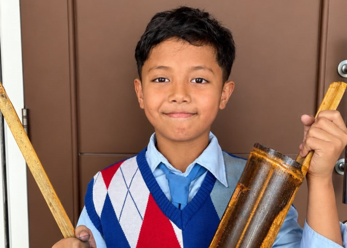 Gibran Siswa SD Mutual 1 Kota Magelang Juara 1 Mendongeng FLS3N Nasional