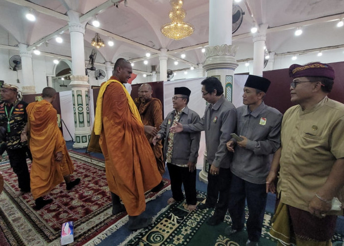 Rombongan Biksu Thailand Sampai Magelang Tanggal 30 Mei