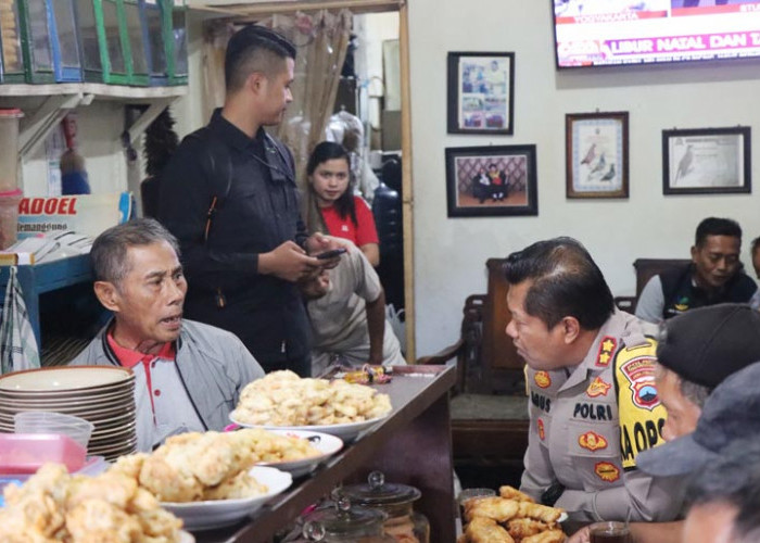 Kapolres Temanggung Terima Keluhan Masyarakat Soal Balap Liar dan di Sela Sarapan Pagi di Warung Jadul