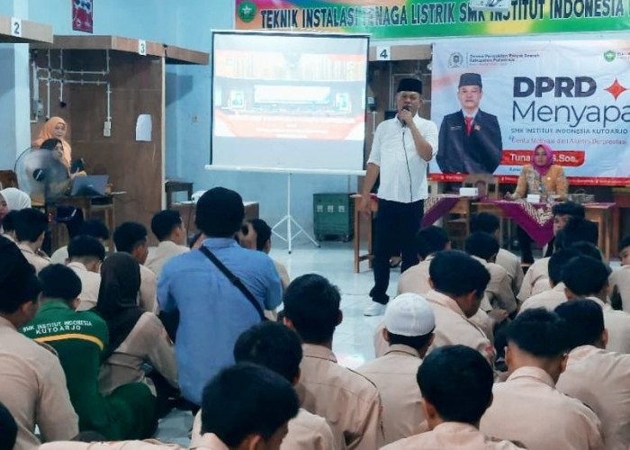 Pulang ke Almamater, Ketua DPRD Purworejo Tunaryo Bangkitkan Mimpi Siswa SMK II Kutoarjo
