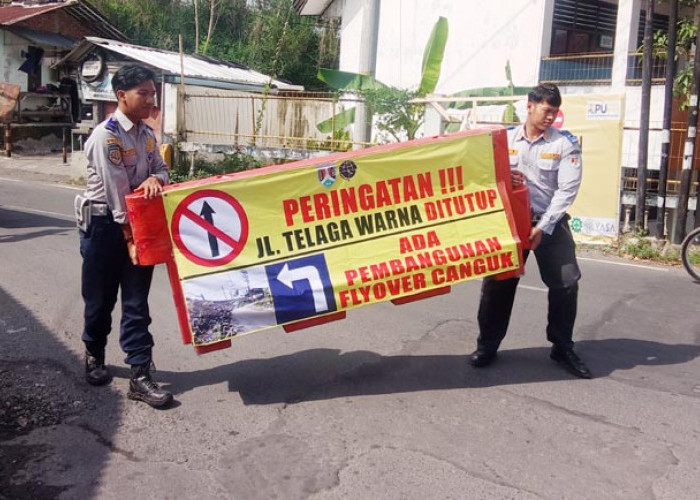 Antisipasi Masyarakat Tak Salah Jalur Selama Telaga Warna Ditutup, Dishub Kota Magelang Pasang Water Barrier