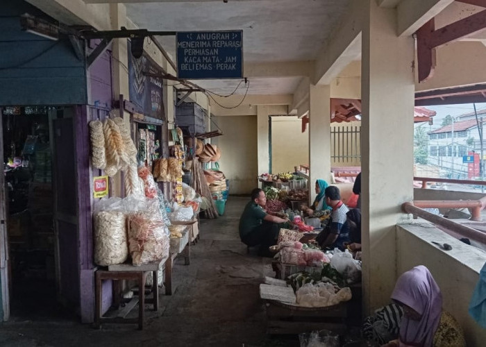 Masih Sepi, Pedagang Pasar Kebon Polo Kota Magelang Berharap Ada Bantuan Modal