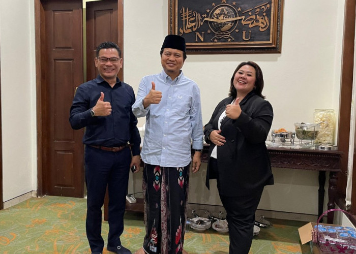 Disambut Gus Yusuf, Manajemen Atria Hotel Magelang Salurkan Santunan ke Ponpes API Tegalrejo