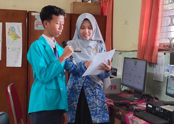 Siswa SMPN 10 Magelang Dilatih Percaya Diri Berbahasa Inggris Lewat SPEAK UP