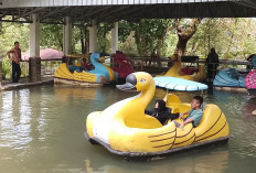 Libur Lebaran 2026, Ribuan Wisatawan Padati Taman Kyai Langgeng Kota Magelang Demi Wahana Dinosaurus