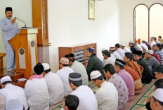 Memburu Waktu Mustajab di Hari Jumat, Berdoa di Antara Dua Khutbah