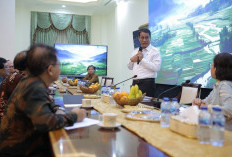 Pukul 06.00 Pagi, Mentan Amran Kumpulkan Civitas Akademika UGM, Percepat Inovasi dan Hilirisasi Pertanian