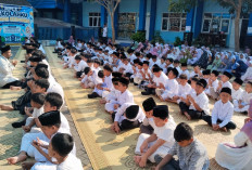 Kemarau Panjang, Ratusan Siswa SD Muhammadiyah Tempuran Magelang Gelar Salat Istiska