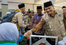 Tiba di Tanah Air, Ahmad Luthfi Sambut Jemaah Haji Kloter 1 Debarkasi Solo
