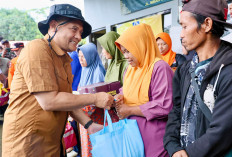 Luthfi Janjikan 250 Keluarga Korban Tanah Gerak di Tegal Segera Punya Rumah Baru