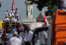Bupati Agus Gondrong Temui Peternak Ayam yang Berunjuk Rasa di Temanggung 