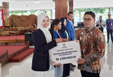 Publikasikan Makalah Tawuran, Mahasiswi Untidar Terima Beasiswa Rp 2,1 Juta dari Pemkot Magelang