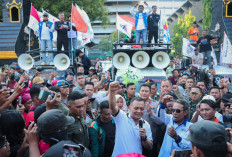 Gubernur Jateng Ahmad Luthfi Janjikan Penuhi Tuntutan Buruh saat Demo May Day