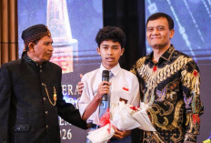 Ahmad Luthfi Raih Penghargaan Penggagas Sekolah Kemitraan, Program Buka 5.004 Kursi Pendidikan di Jateng