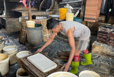 Harga Kedelai Naik, Pabrik Tahu di Tegalrejo Magelang Bertahan Tanpa PHK