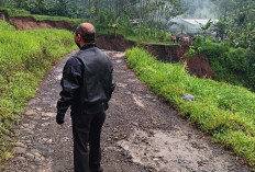 Longsor Putus Total Jalan Penghubung Desa di Gemawang, Warga Harus Memutar hingga 15 Kilometer