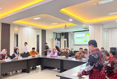 Jenguk Korban Keracunan Es Buah di RSUD Merah Putih, Vita Ervina dan BPJS Ketenagakerjaan Beri Dukungan Penuh