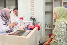Dobrak Sekat Birokrasi, Rumah Gubernur Jateng Disulap Jadi Sentral Urus KTP Lintas Domisili