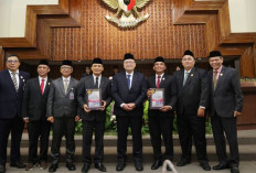 Gelar Paripurna, DPRD Jawa Tengah Terima WTP ke-15 BPK dan Catatan Minor Trans Jateng