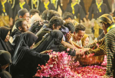 Kirab Malam 1 Suro Mangkunegaran Sedot Ribuan Warga, Dongkrak Wisata dan Ekonomi Surakarta