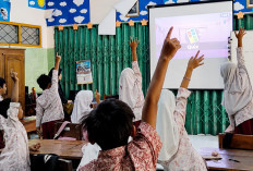 Sambut Kurikulum 2027, Untidar Latih Siswa SD di Magelang Bahasa Inggris Berbasis AI