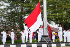 Detik-detik Proklamasi, Warga Kota Magelang Kompak Hentikan Aktivitas Sejenak Termasuk di Jalan Raya