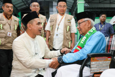 Resmi Terbang, Taj Yasin Lepas Kloter Pertama dari 34.122 Jemaah Haji Jateng 2026