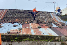 Puting Beliung Terjang Desa Petarangan Temanggung, 20 Rumah Rusak dan Warga Alami Trauma