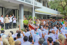 Tinjau SMA Negeri 1 Cilacap, Prabowo dan Ahmad Luthfi Pastikan Program MBG Lancar