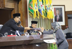 Perda Pajak Daerah Jateng Resmi Dirombak, Taj Yasin Soroti Kepastian Hukum