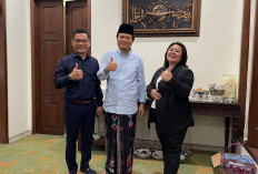 Disambut Gus Yusuf, Manajemen Atria Hotel Magelang Salurkan Santunan ke Ponpes API Tegalrejo